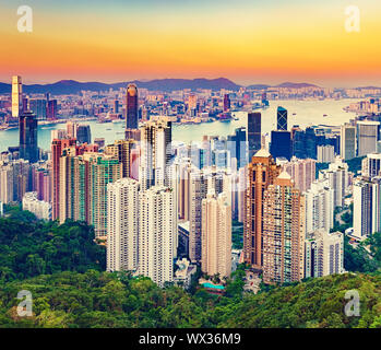 Mountain sunset in Kowloon, Hong Kong Stock Photo - Alamy
