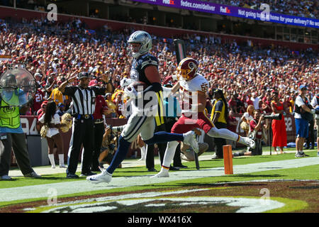 September 8, 2019: Dallas Cowboys tight end Blake Jarwin (89) catches a  pass and runs for a 28 yard touchdown during the first half of the NFL  football game between the New