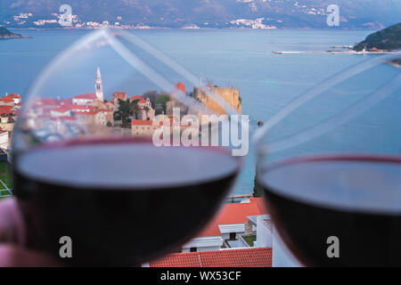 Couple drinking wine in Budva Stock Photo