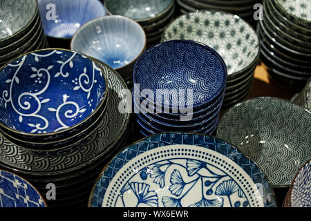 lots of bowls with different designs found in home decor shop in Umea Stock Photo