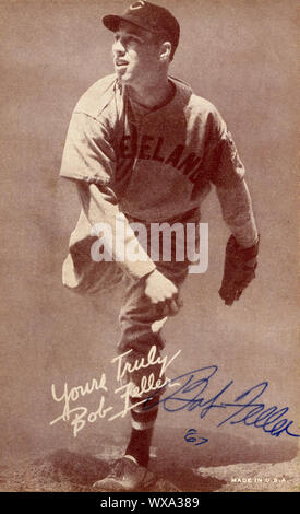Autographed vintage baseball card of Hall of Fame baseball player Luis  Aparicio of the Chicago White Sox circa 1960s Stock Photo - Alamy