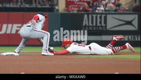 St. Louis, United States. 16th Sep, 2019. St. Louis Cardinals Kolten Wong is safe at second base as Washington Nationals Asdrubal Cabera bobbles the baseball in the third inning at Busch Stadium in St. Louis on Monday, September 16, 2019. Photo by Bill Greenblatt/UPI Credit: UPI/Alamy Live News Stock Photo
