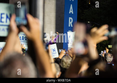 New York, NY, USA. 16th Sep, 2019. Massachusetts Senator and Democratic Presidential candidate Elizabeth Warren drew a large and enthusiastic crowd at a speech for her increasingly popular 2020 presidential campaign in New York's Washington Square. Warren arrived on stage to a large and enthusiastic cheer. Credit: Ed Lefkowicz/Alamy Live News Stock Photo