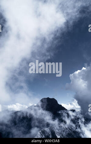 Mount Jade Mount Yushan, highest peak in souteast asia Stock Photo - Alamy