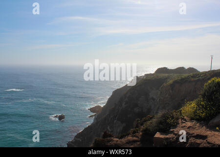 View of the Pacific Ocean from viewpoint along the Pacific Coast Highway close to Bixby Creek Bridge, California, USA Stock Photo