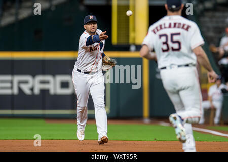 May 15, 2016: Toronto Blue Jays first baseman Justin Smoak #14 during an  MLB game between the Toronto Blue Jays and the Texas Rangers at Globe Life  Park in Arlington, TX Texas