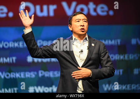 Andrew Yang Presidential Candidate speaks at the AFL - CIO Presidential Summit at the Philadelphia Convention Center in Philadelphia, Pennsylvania, USA Credit: Don Mennig / 17�Թ����� Live News Stock Photo