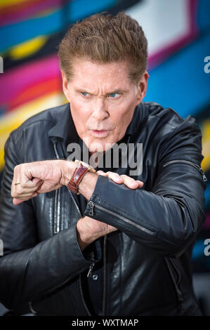 Berlin, Deutschland. 17th Sep, 2019. David Hasselhoff at the Photocall to publish his book 'Up Against The Wall - Mission Wallfall' at the East Side Gallery. Berlin, 17.09.2019 | usage worldwide Credit: dpa/Alamy Live News Stock Photo