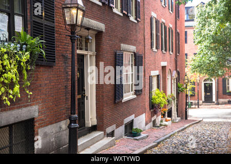 The famous cobbled street Beacon Hill in the historic district of Boston, Massachusetts, USA Stock Photo