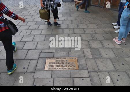 STOCKHOLM, SWEDEN - AUGUST 22, 2018: Memorial plaque at the location of assassination of Olof Palme, Prime Minister of Sweden at Sveavagen street in S Stock Photo