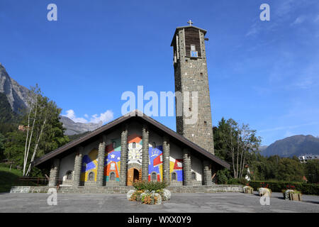 Eglise Notre-Dame de Toute Grâce. Plateau d'Assy. Passy. France. / Our Lady Full of Grace of the Plateau d'Assy. Passy. France. Stock Photo