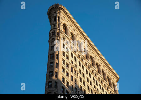 The Flatiron Building, Renaissance style, at 175 Fifth Avenue in Flatiron District of Manhattan, New York City. Formerly the Fuller Building Stock Photo