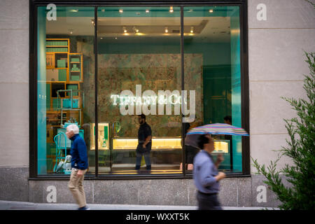 Customers shop in the Tiffany & Co. store in Rockefeller Center in New York on Friday, September 6, 2019.  (© Richard B. Levine) Stock Photo