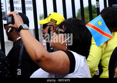 Brussels, Belgium. 18th September 2019. Supporters of Democratic Republic of Congo President Felix Tshisekedi gathered during a visit to the Congolese diaspora as part of the official visit of DR Congo President in Belgium. Credit: ALEXANDROS MICHAILIDIS/Alamy Live News Stock Photo