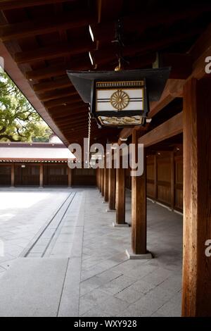 Japanese lamp at meiji jingu shrine hi-res stock photography and images -  Alamy