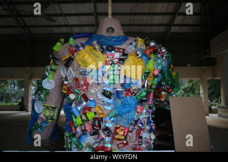 Bangladesh. 18th Sep, 2019. Young artists are a giant monster alike sculpture made of plastic which will be displayed in a rally of global climate strike as protest. Global climate strike will be held on 20th September to 27th September. (Photo by Md. Rakibul Hasan/Pacific Press) Credit: Pacific Press Agency/Alamy Live News Stock Photo