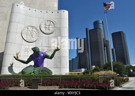 spirit-of-detroit-wearing-