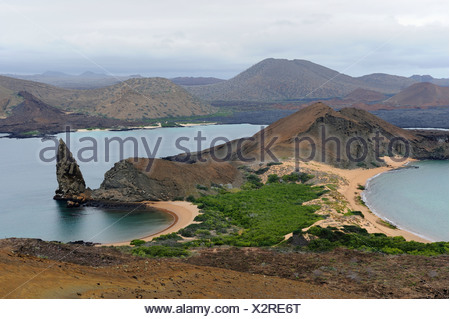 Sullivan Bay and Pinnacle Rock, Bartolom Island, Galapagos Islands ...