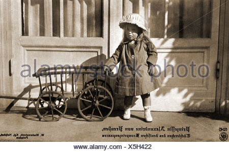 Alexandrine Irene, 7.4.1915 - 2.10.1980, Princess of Prussia, as Stock