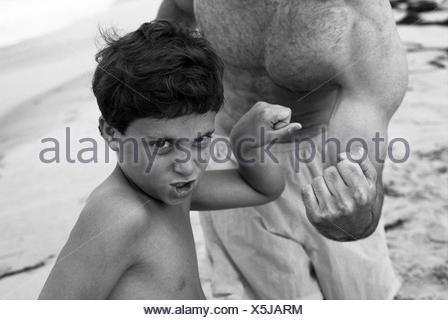 Boy, beach, gesture, muscles, force, starch, half portrait 