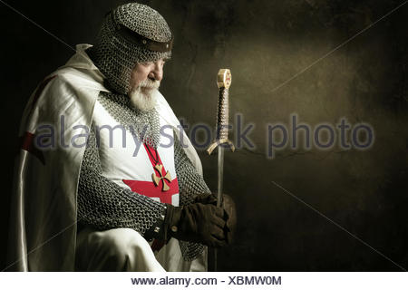 Knight Praying Stock Photo: 5547061 - Alamy