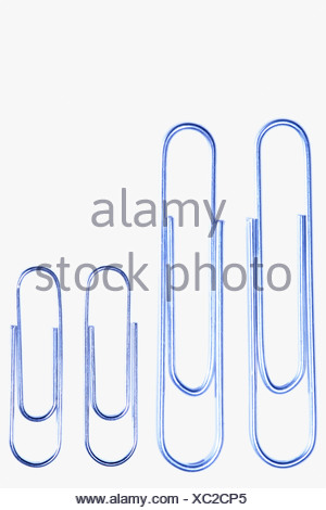metal-paper-clips-two-large-and-two-small-xc2cp5.jpg