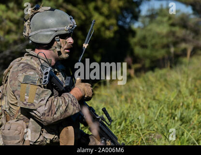 Yamato, Japan. 19 Sep, 2019. Us-Armee Soldaten beteiligen sich an der Aufklärung und Ausbildung der gemeinsame militärische Übung "Orient Shield 2019' in Kumamoto, Japan am Donnerstag, 19. September 2019. Foto von keizo Mori/UPI Quelle: UPI/Alamy leben Nachrichten Stockfoto