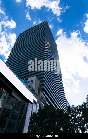 LAS VEGAS, USA - 5. MÄRZ 2017: Die Cosmopolitan ist ein Casino und Hotel, das im Jahr 2010 am berühmten Las Vegas Strip eröffnet. Stockfoto