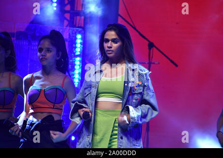 Bollywood Sänger Shalmali Kholgade Bühnenperformance für Equinox 2019 an der Indian School of Business (ISB), Mohali Stockfoto