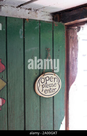 Kleine lokale Töpferei Shop, Loch Ness, Schottland, Highlands Stockfoto
