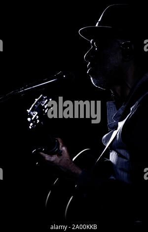 Keb' Mo' Live at Schwarzblau - Festival. Stockfoto