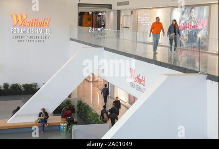 FORUM DES HALLES DEVIENT WESTFIELD Forum des Halles Stockfoto