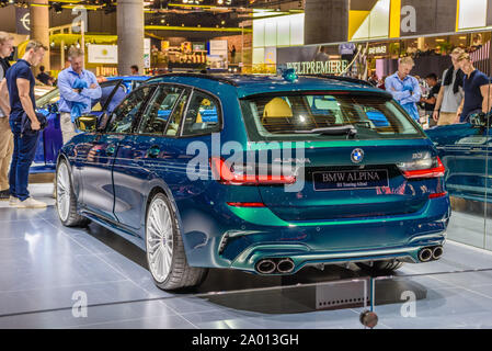 FRANKFURT, Deutschland - September 2019: Green Emerald BMW ALPINA B3 Touring ALLROAD G21, IAA International Motor Show Auto Ausstellung. Stockfoto