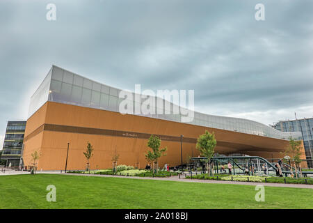 Öffentliche Bibliothek im Zentrum von Helsinki, der Hauptstadt von Finnland Stockfoto