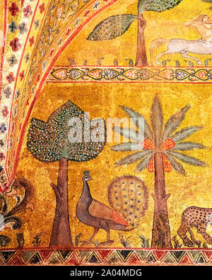 Peacock und Bäume im byzantinischen Mosaiken von Palermo Stockfoto