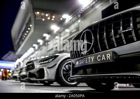 Marina Bay, Singapore. 19. Sep 2019. Motorsport: FIA Formel Eins-Weltmeisterschaft 2019, Grand Prix von Singapur, F1 Safety Car, Mercedes-AMG GT R Quelle: dpa Picture alliance/Alamy leben Nachrichten Stockfoto