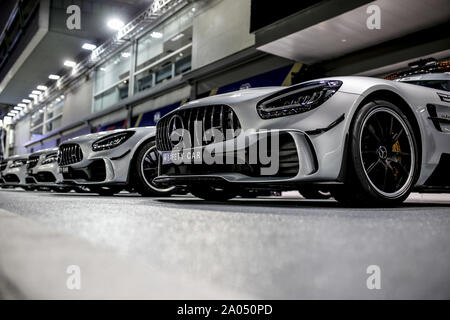 Marina Bay, Singapore. 19. Sep 2019. Motorsport: FIA Formel Eins-Weltmeisterschaft 2019, Grand Prix von Singapur, F1 Safety Car, Mercedes-AMG GT R Quelle: dpa Picture alliance/Alamy leben Nachrichten Stockfoto