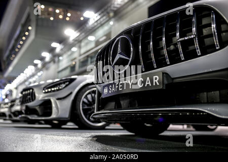 Marina Bay, Singapore. 19. Sep 2019. Motorsport: FIA Formel Eins-Weltmeisterschaft 2019, Grand Prix von Singapur, F1 Safety Car, Mercedes-AMG GT R Quelle: dpa Picture alliance/Alamy leben Nachrichten Stockfoto