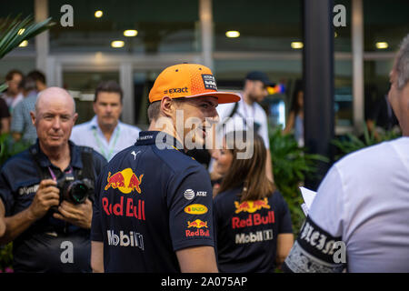 Marina Bay, Singapore. 19 Sep, 2019. Der Marina Bay Street Circuit, Singapur, GP Formel 1, Max Verstappen Credit: Pro Schüsse/Alamy leben Nachrichten Stockfoto