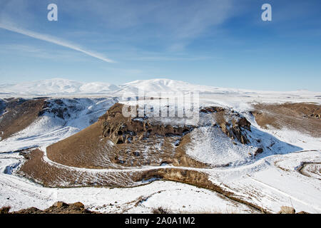 Blick von der Kirche des Heiligen Gregor von Abumarents. Ani-Ruinen. Kars. Türkei Stockfoto