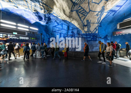 Stockholm, Schweden. September 2019. Der innenansicht von T-Centralen U-Bahn Station Stockfoto