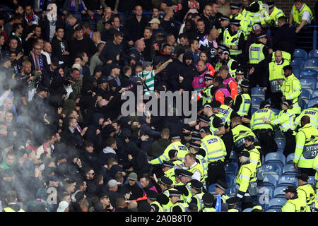 Der SC Braga Ricardo Horta Kerben erste Ziel seiner Seite des Spiels während der UEFA Europa League Gruppe K Gleiches an Molineux Stadium, Wolverhampton. Stockfoto