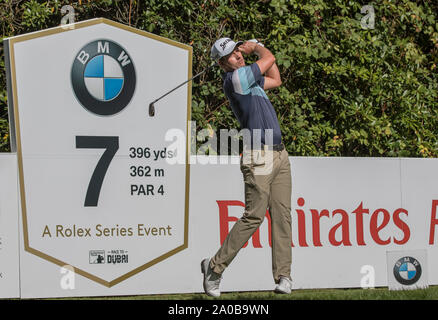 Wentworth Golf Club, Surrey, Großbritannien. 19. Sep 2019. European Tour Golf, BMW PGA Championship Wentworth; Andrew Putnam (USA) unter seinem T-Stück, das am 7. Loch Credit: Aktion Plus Sport Bilder/Alamy leben Nachrichten Stockfoto