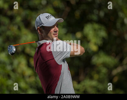 Wentworth Golf Club, Surrey, Großbritannien. 19. Sep 2019. European Tour Golf, BMW PGA Championship Wentworth; Martin Kaymer (GER) unter seinem T-Stück, das am 7. Loch Credit: Aktion Plus Sport Bilder/Alamy leben Nachrichten Stockfoto