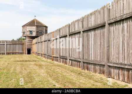 USA, Washington State, Fort Vancouver National Historic Site. Einfriedung und den Turm von der Hudson's Bay Company Fort Vancouver. Stockfoto