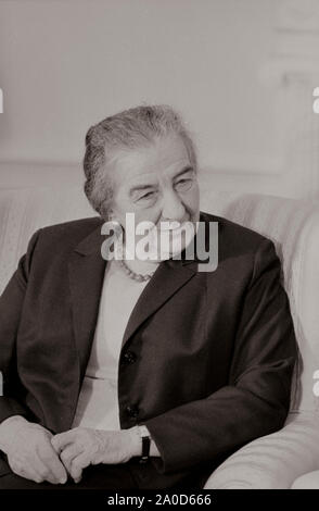 Golda Meir Golda (geboren; Mabovitch Mai 3, 1898 - 8. Dezember 1978) war ein israelischer Meister, kibbutznik, stateswoman, Politiker und der vierten Premierminister von Israel. Stockfoto