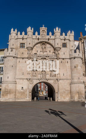 Arch Santa Maria verzierte gotische mittelalterliche Tor in Burgos Spanien Stockfoto