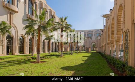 Nebengebäude der Moschee Hassan II., Casablanca, Marokko Stockfoto