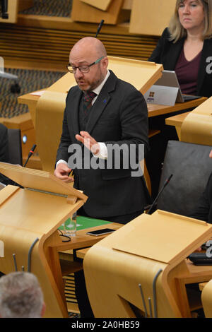 Edinburgh, Großbritannien. 19. September 2019. Im Bild: (Top) Alison Johnstone MSP-Co-Leader der schottischen Grünen Partei; (Mitte) Patrick Harvie MSP-Co-Leader der schottischen Grünen Partei. Wöchentliche Sitzung des Ersten Minister Fragen im schottischen Parlament versucht, einen Weg durch den Fallout der neuesten Brexit Verwirrung zu lenken und Schottland von aus der EU zu verhindern. Stockfoto