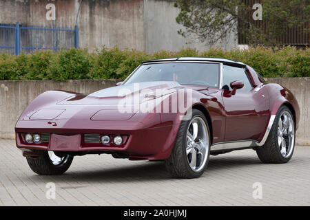 Vilnius, Litauen - 10. Mai: vintage Sportwagen Chevrolet Corvette C2 am 10 Mai, 2019 in Vilnius, Litauen Stockfoto